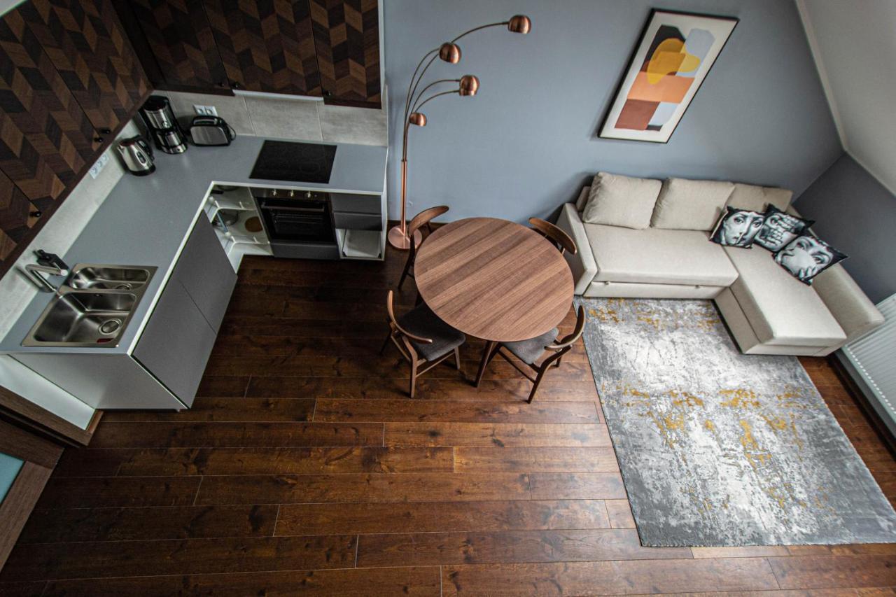 Quite Loft With Balcony And 3 Air Conditioners Praga Exterior foto